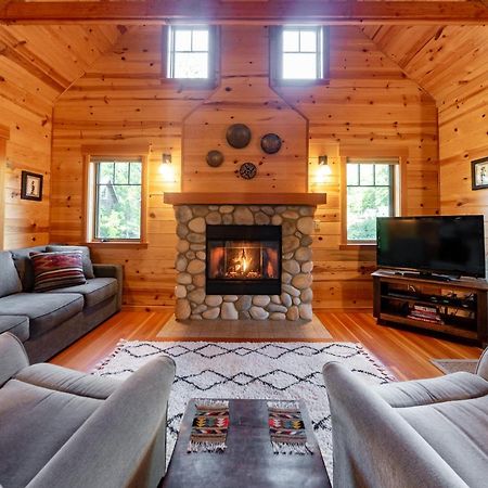 On The River Wooded Bliss Cabin Near Loloma McKenzie Bridge Exterior photo